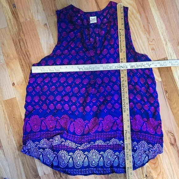 🤸‍♀️3 for 12🤸‍♂️ Hi Low Print Sleeveless Top Y Neck XL - Picture 3 of 5